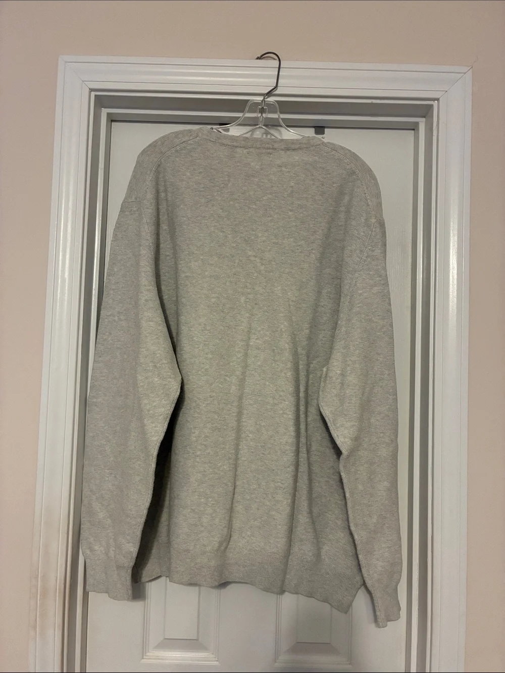 Izod Men's 2XLT V-Neck Sweater in Light Gray Heather